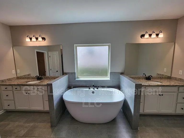 2112 Sequoia Dr — Photo 17