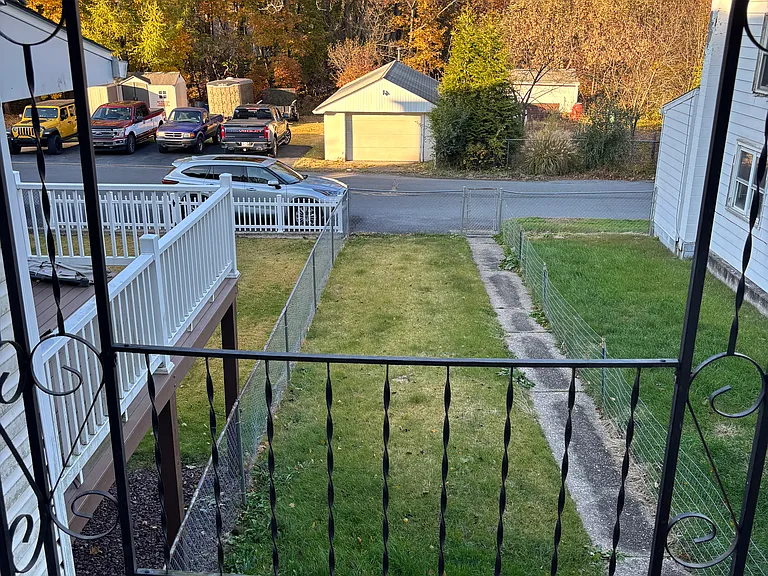 1143 E Webster St #1 — Photo 17