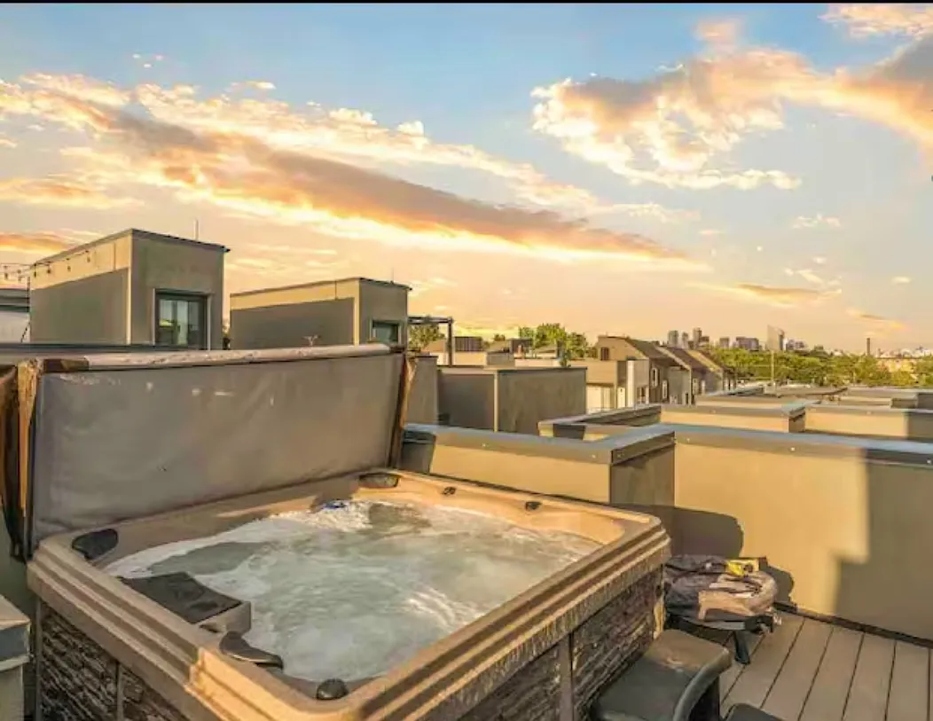 3 bed, 1586 sqft, $5,100 — Photo 1