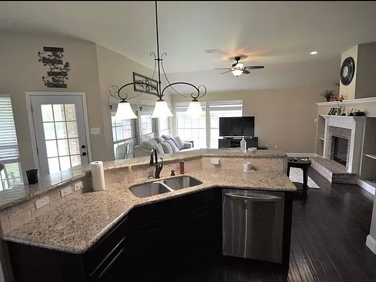 10229 Andora Dr — Photo 13