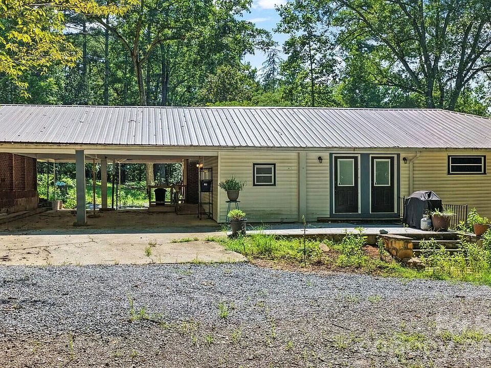 1st image of 548 Cherry Mountain St