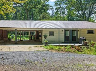 548 Cherry Mountain St, Forest City, NC 28043
