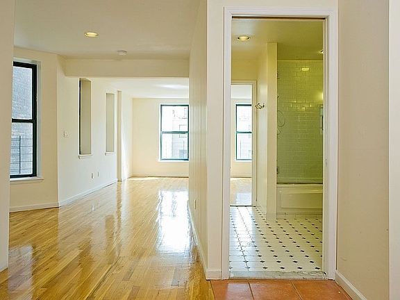 3rd image of 32 W 132nd St APT 3