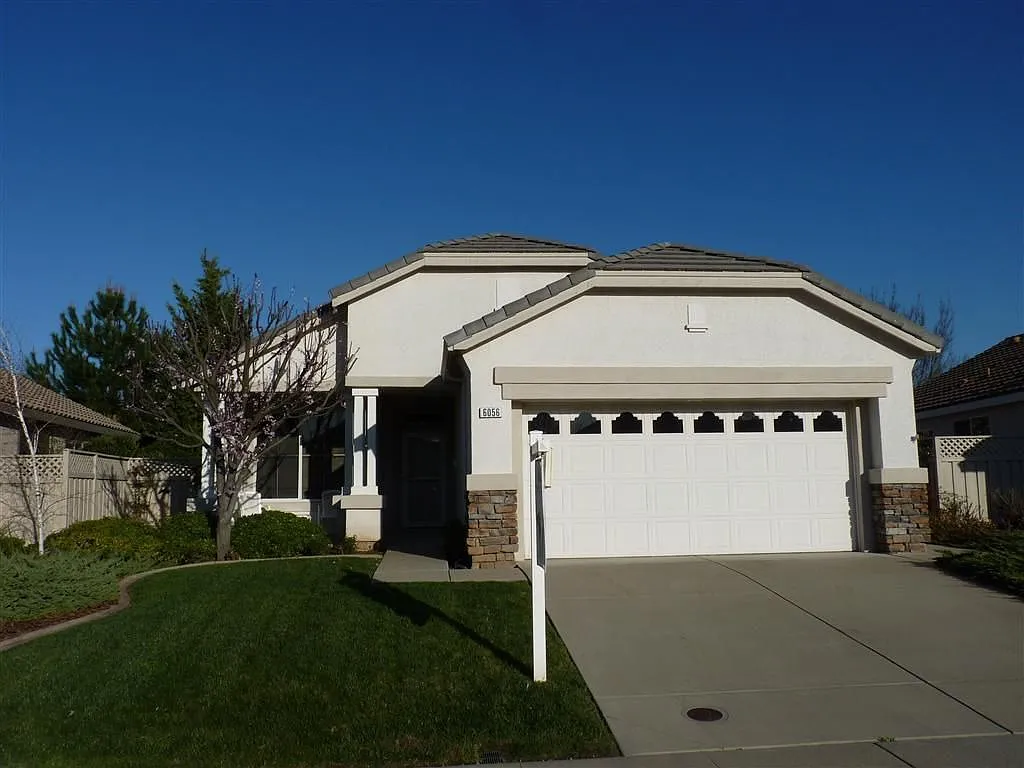6056 Buckskin Ln photo 1