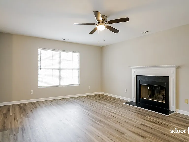 4037 Griffis Glen Dr — Photo 7