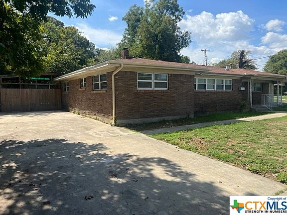 3rd image of 502 Lee Dr