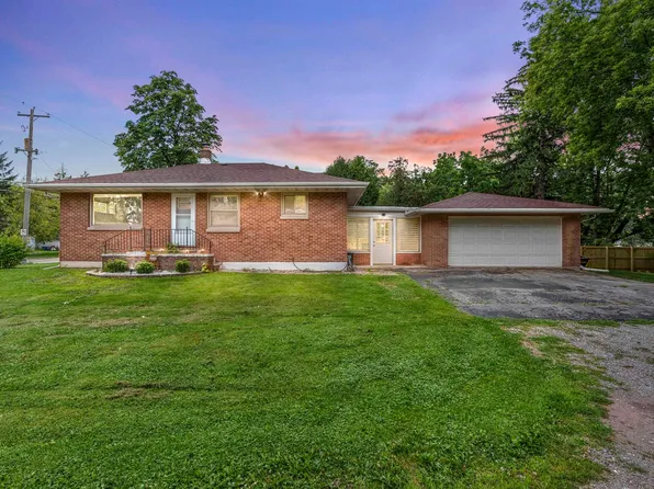 1412 W 9th Ave, Oshkosh, WI 54902