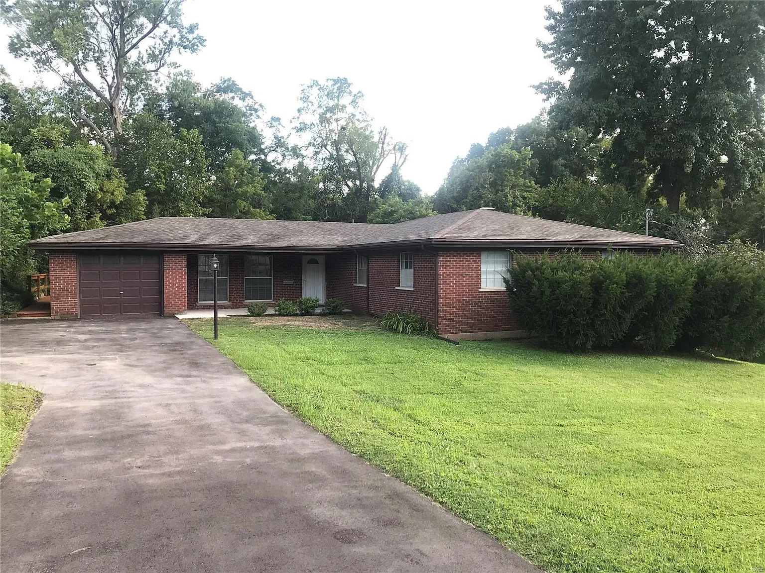 10516 Litz Ave photo 1