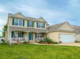 1413 Santa Fe Rd, Washington, IL 61571