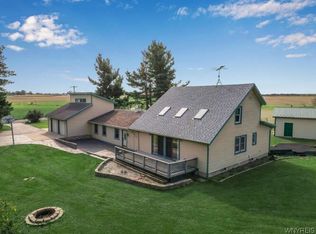 5520 Countyline Rd, Middleport, NY 14105