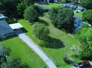 2475 Granger Dr, Bridge City, TX 77611