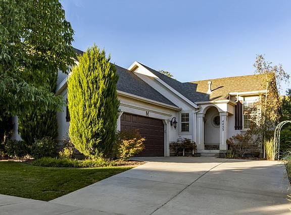 2nd image of 4433 N Briarwood Ln