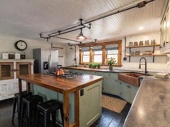 3rd image of 395 Ashby Road