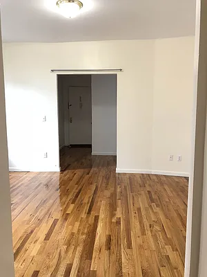 Rented by Lang Realty LLC | media 5