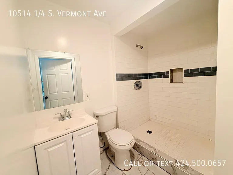 10514 1/4 S Vermont Ave — Photo 8
