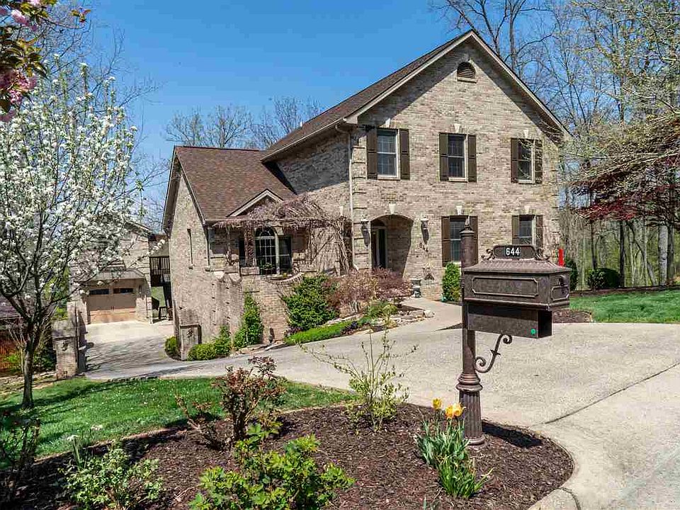 1st image of 644 Wyndham Woods Cir