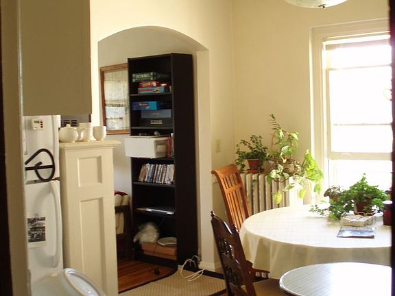 5th image of 2115 Blaisdell Ave APT 104