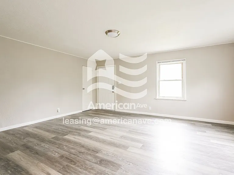 1134978_005_living_room_13814055.jpg
