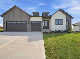1223 Larkspur Pl, Raymore, MO 64083