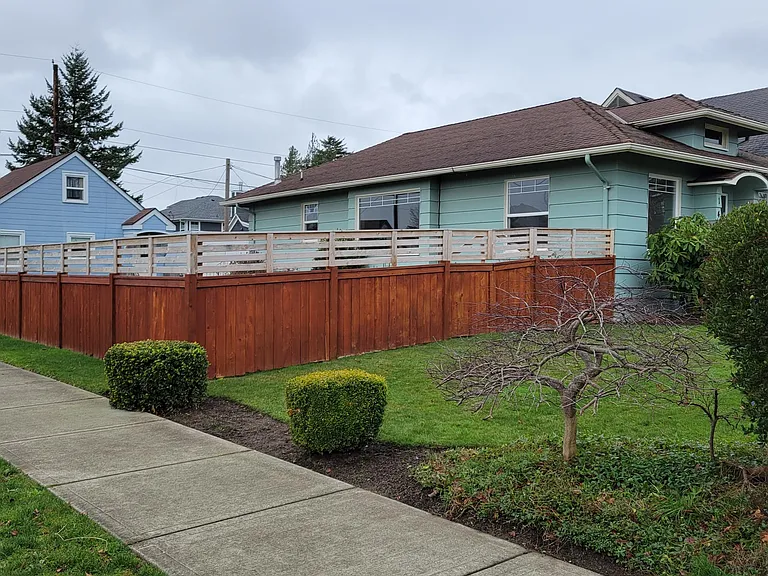 1432 Hoyt Ave — Photo 16