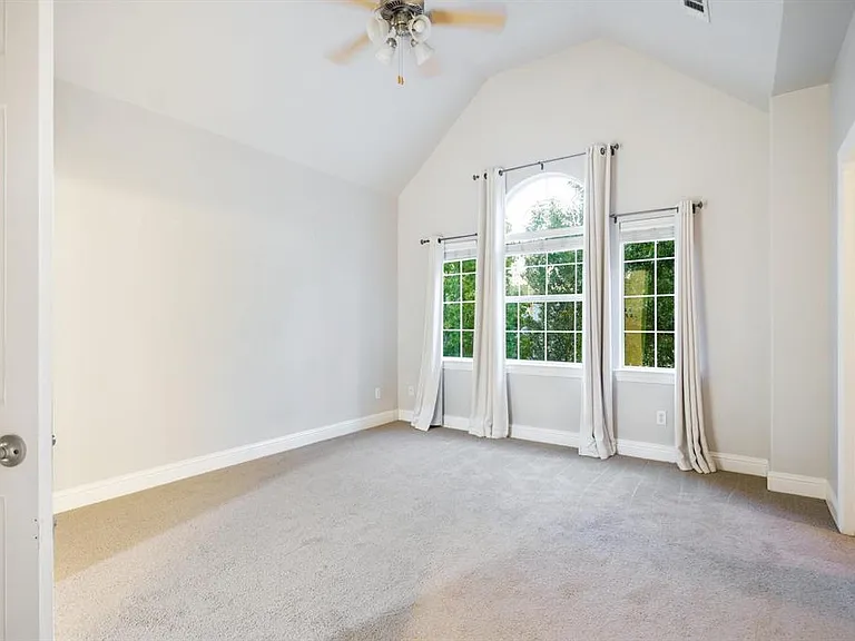 5836 La Vista Dr — Photo 20