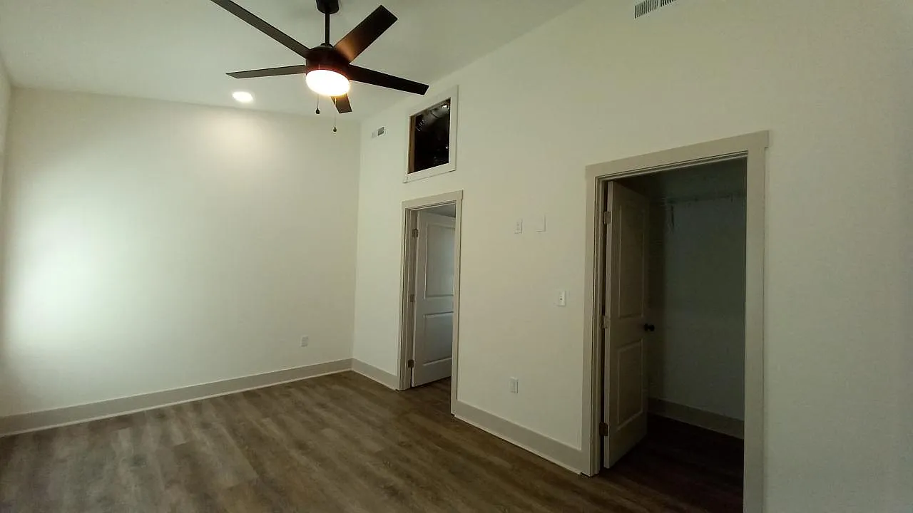1089 Long Hollow Rd — Photo 3