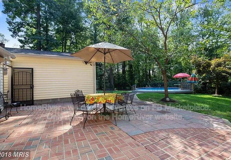 4417 Neptune Dr — Photo 24