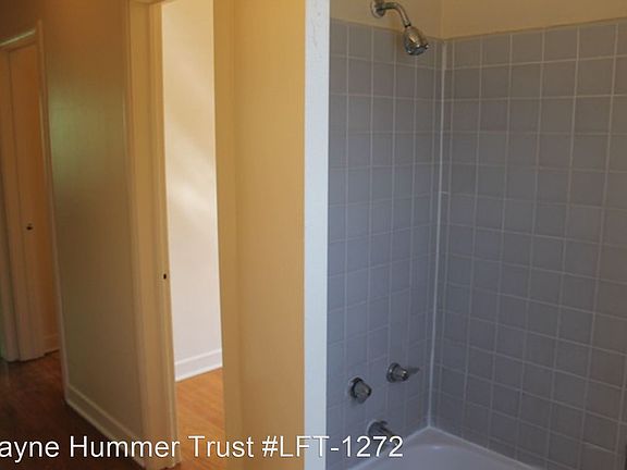 2nd image of 950-62 Mulford St #17655277
