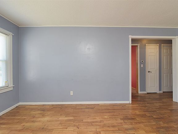 5th image of 119 Myrlice Ct