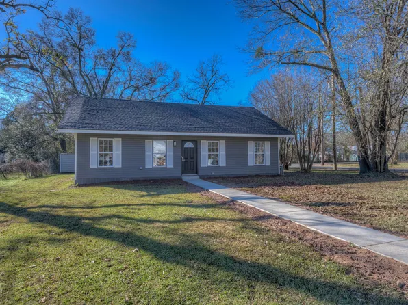 437 Weston St, Mooringsport, LA 71060