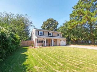 813 Kings Arms Dr, Virginia Beach, VA 23452