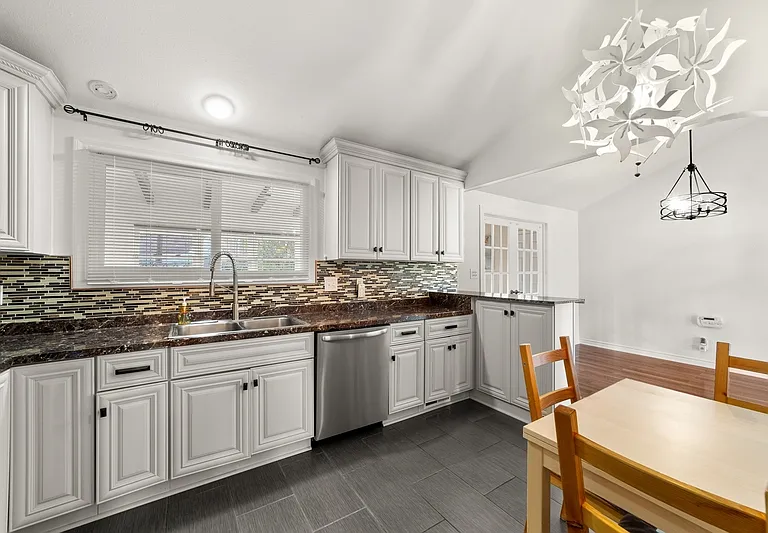 10055 Concord Ct — Photo 4