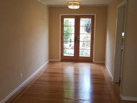 3rd image of 2020 Oberlin St