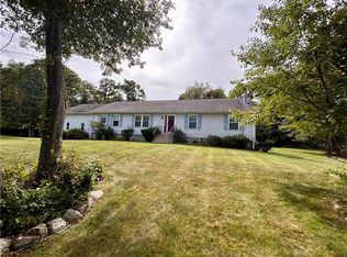 2037 Crandall Rd, Tiverton, RI 02878