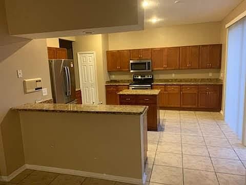 4th image of 6517 Canterlea Dr