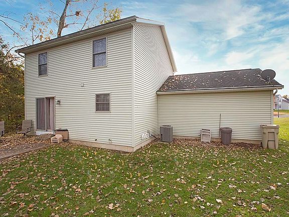 5th image of 2930 Bent Oak Ln