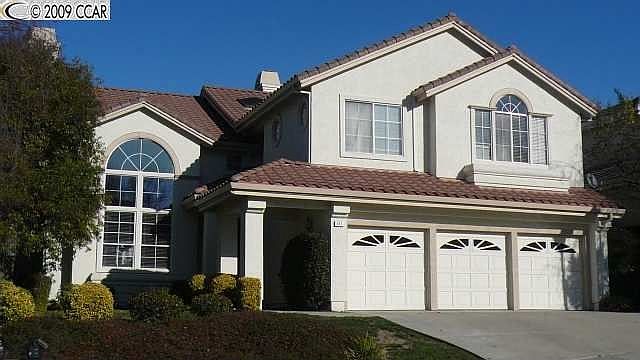 1st image of 679 Dunhill Dr
