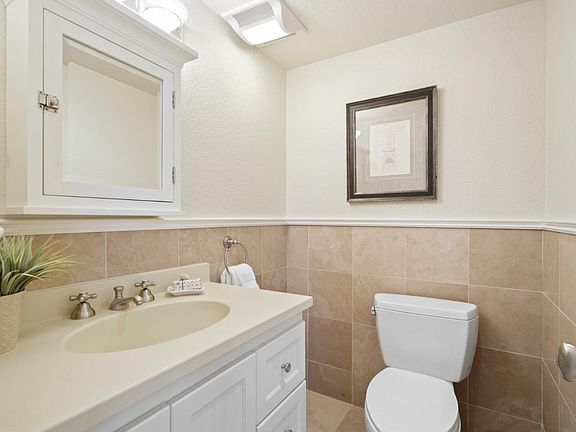 5th image of 700 Vega Cir