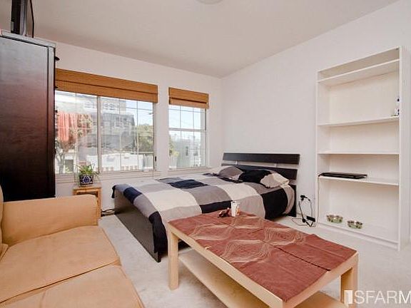 3rd image of 970 Wisconsin St #1