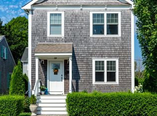19 Eustis Ave, Newport, RI 02840