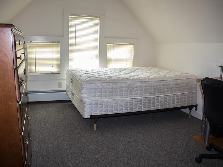 208 Williams St #2 — Photo 5