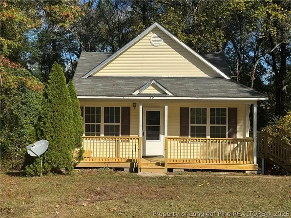 6126 Lonestar Rd, Fayetteville, NC 28303