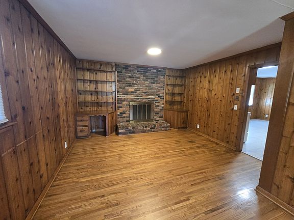 5th image of 323 Bonnahurst Dr