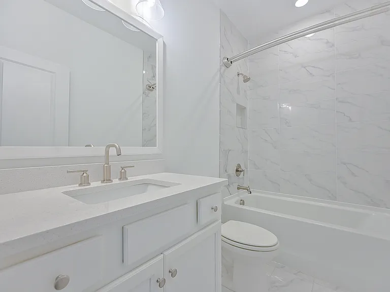 3928 Hester St — Photo 32
