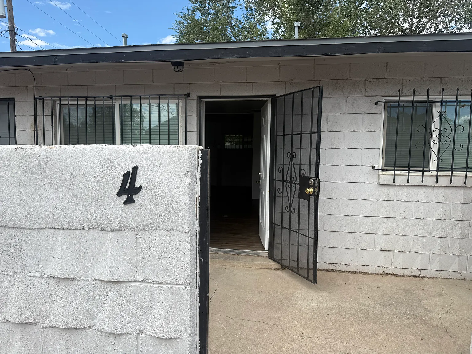 1 bed, 1.0 bath, 550 sqft, $750 — Photo 1