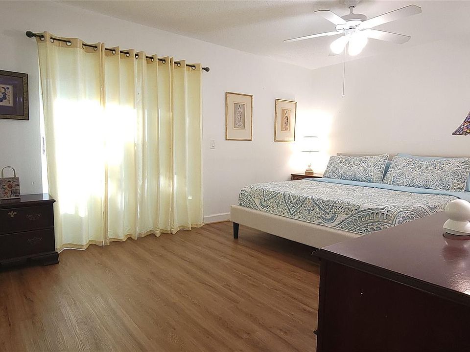 1st image of 227 Markham K #227