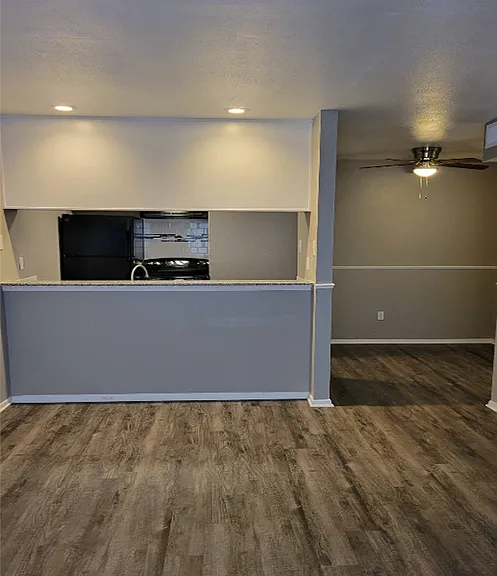 Highland Park Apartments — Photo 22