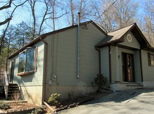 27 Winston Ln, Garrison, NY 10524