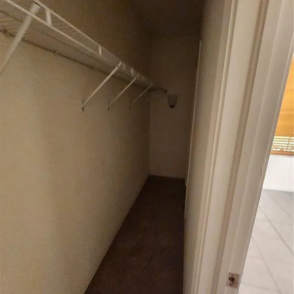 1112 Hillhurst Dr — Photo 21