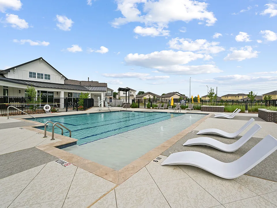 Katy Legacy apartments community photo